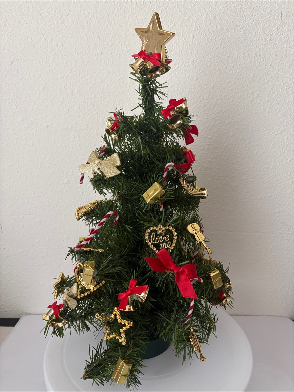 Mini Green Christmas Tree with Red and Gold Accents with blinking lights - Picture 4 of 6
